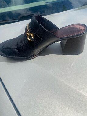 Tory Burch Black Leather Block-Heel Mule with Gold Knot Hardware